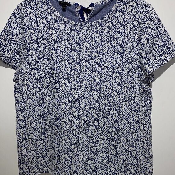 Talbots Women's Blue White Tapestry Floral Tie Back Short Sleeve Blouse Large - Picture 1 of 11